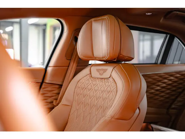 Bentley Flying Spur 4.0 V8 2021 Benzine 29