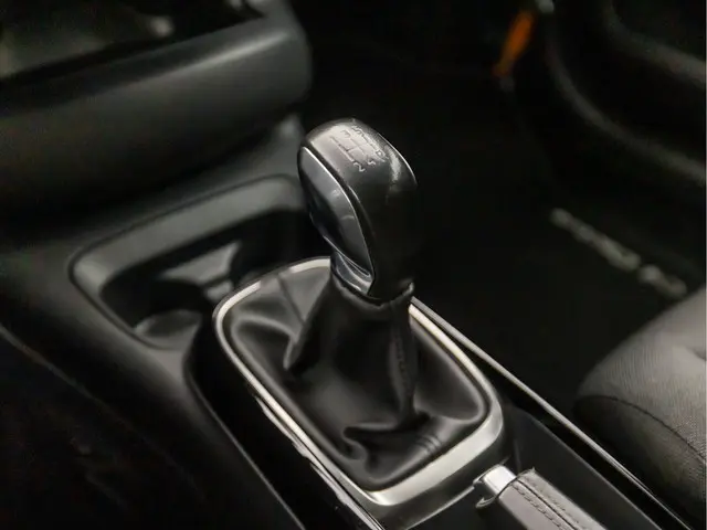Citroën C4 Cactus 1.2 PureTech Sport 2018 Benzine 9