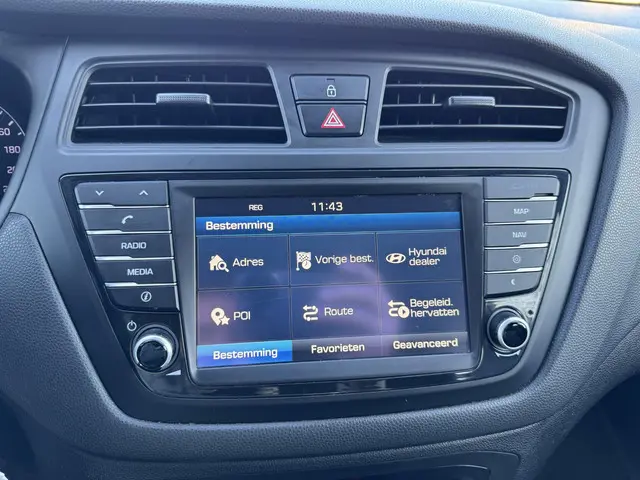 Hyundai i20 1.2 HP i-Motion Comfort 2016 Benzine 14