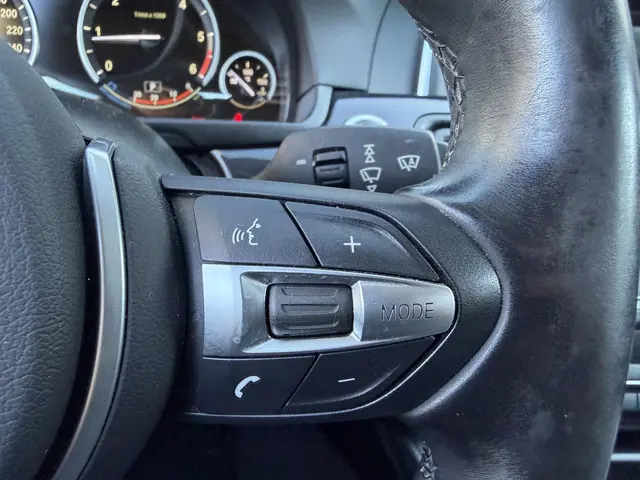 BMW 5 Serie 518d Executive 2014 Diesel 13