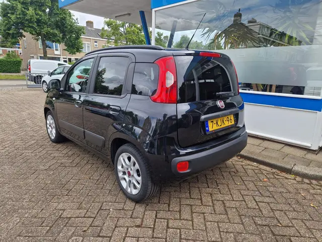 Fiat Panda 0.9 TwinAir Lounge | Automaat 2013 Benzine 4