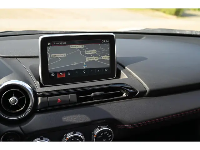 Mazda MX-5 SkyActiv-G 160 6MT GT-M 2015 Benzine 26