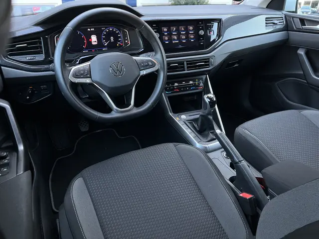Volkswagen Polo 1.0 TSI Go 2022 Benzine 12