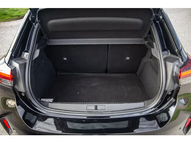 Opel Corsa 1.2 Turbo GS 2023 Benzine 16