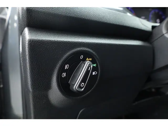 Volkswagen T-Roc 1.5 TSI 150 PK Sport (DSG) 2019 Benzine 9