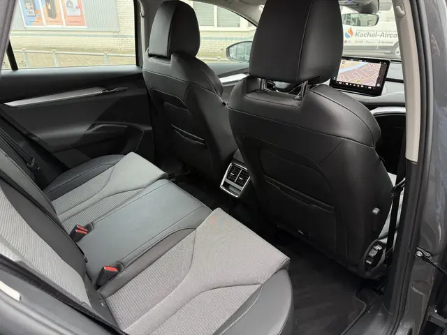 Škoda Enyaq iV Aut. 60 2023 Elektrisch 16
