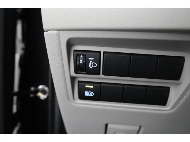 Toyota Yaris 1.5 Hybrid 2021 Hybride Benzine 29