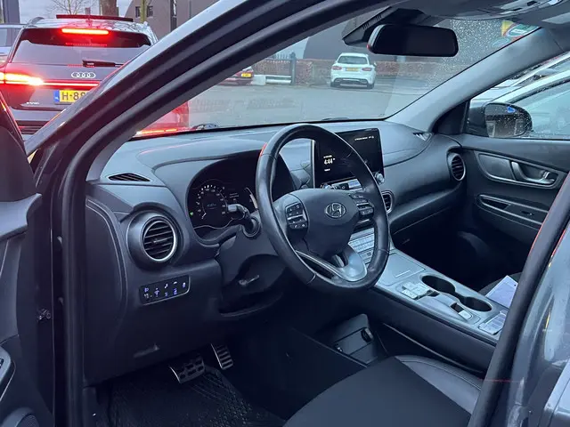 Hyundai Kona EV Premium 64 kWh 2021 Elektrisch 15