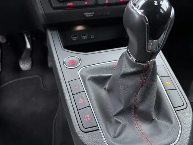 SEAT Ibiza 1.5 TSI EVO FR Intense 2019 Benzine 21