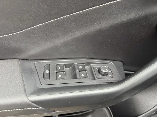 Volkswagen T-Roc 1.5 TSI R-Line 2023 Benzine 14