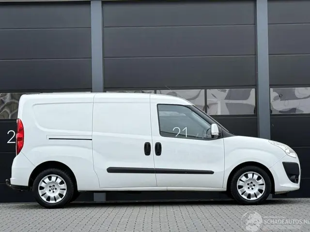 Fiat Doblò 1.6 MultiJet SX Maxi 2015 Diesel
