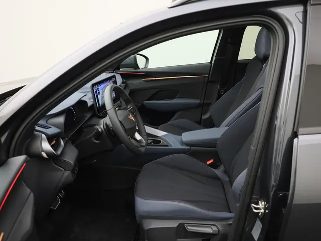 CUPRA Terramar 1.5 TSI 150PK DSG Business 2025 Benzine 18