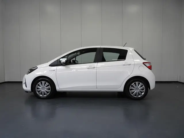 Toyota Yaris 2