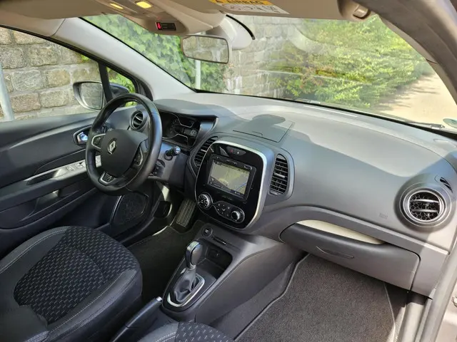Renault Captur 1.2 TCe Limited Automaat 2018 Benzine 28