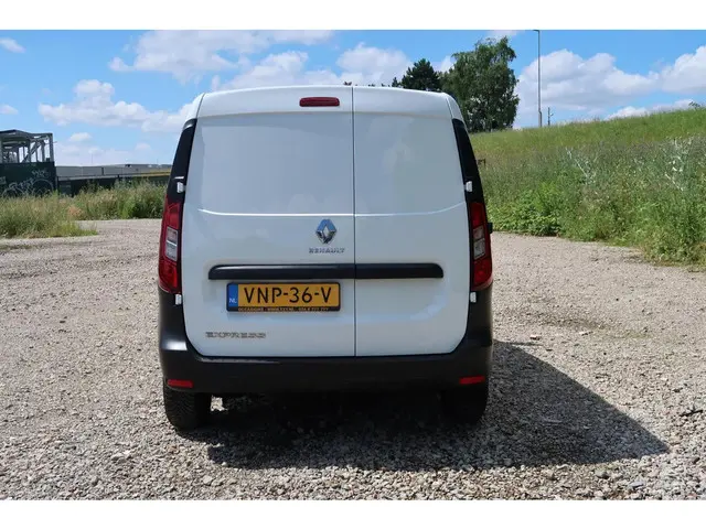 Renault Express 1.5 dCi 75 Comfort + 2022 Diesel 11
