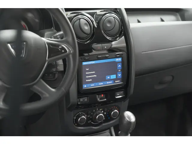 Dacia Duster TCe 120 4x2 Blackshadow 2017 Benzine 53