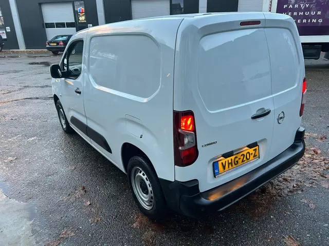 Opel Combo 1.5D L1H1 Edition airco navi/euro/6 2020 Diesel 9