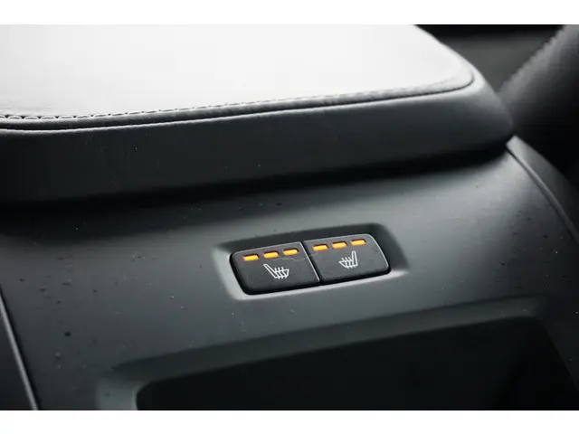 Volvo V90 2.0 B4 R-Design 2021 Benzine 21