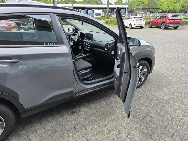 Hyundai Kona 1.6 GDI HEV Comfort 2021 Hybride Benzine 8