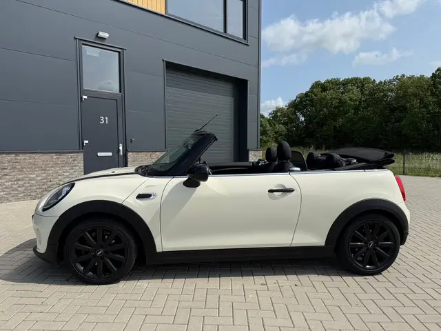 MINI Cooper Cabrio Mini 1.5 Business 2018 Benzine 8