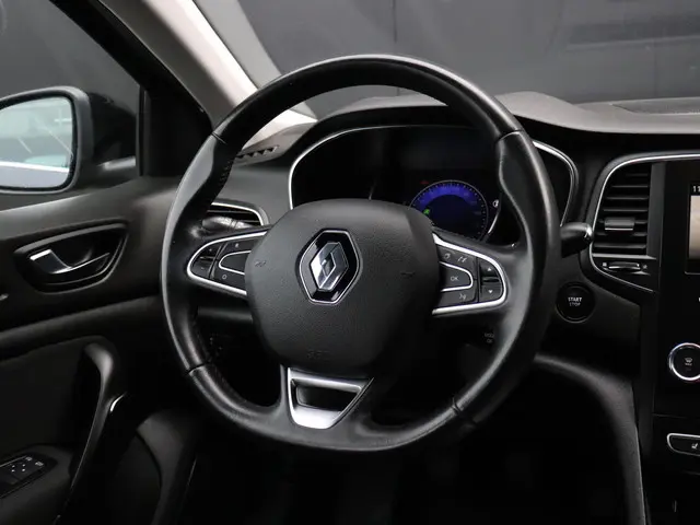 Renault Mégane Estate 1.3 TCe Limited 2019 Benzine 17