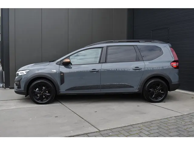 Dacia Jogger Hybrid 140 Extreme 2024 Hybride Benzine 5