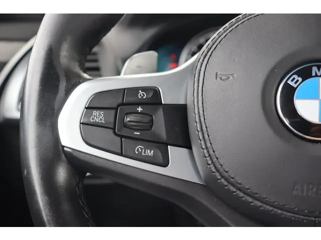 BMW X3 xDrive20i High Executive 2019 Benzine 16