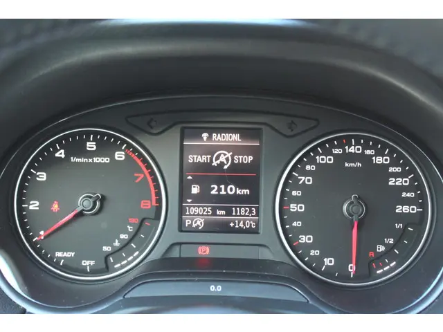 Audi Q2 1.0 TFSI #limited 2018 Benzine 12