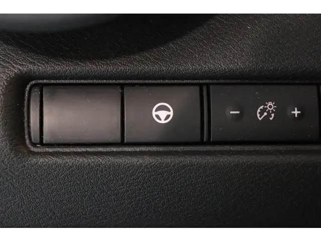 Nissan Juke 1.0 DIG-T N-Connecta Automaat 2020 Benzine 6