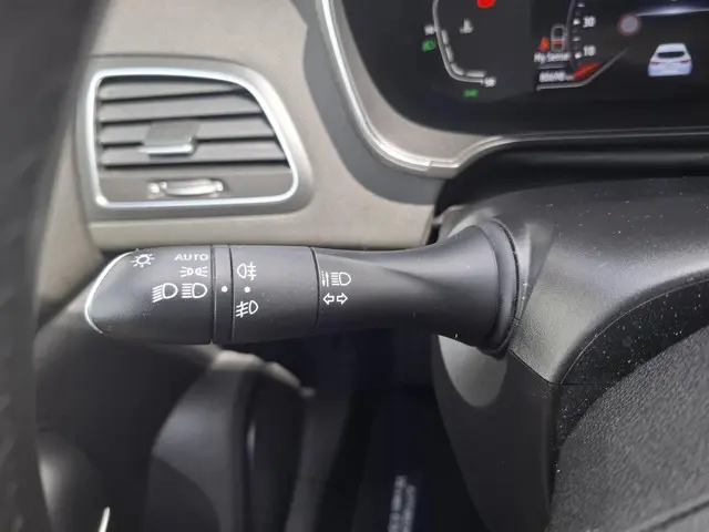 Renault Mégane 1.3 TCe 140 EDC Intens 2022 Benzine 16