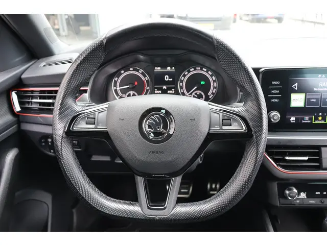 Škoda Scala 1.5 Sport Business 2020 Benzine 24