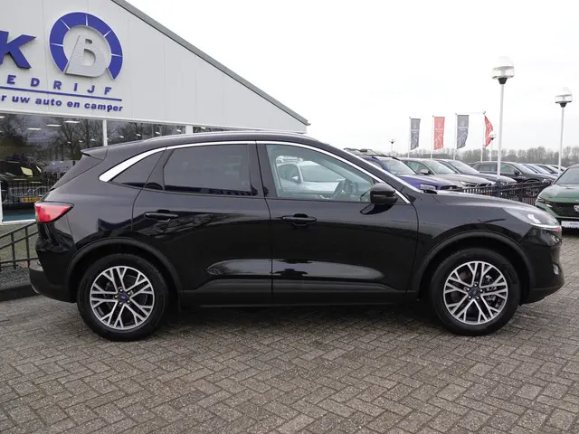Ford Kuga 2.5 PHEV Titanium 2021 Hybride Benzine 2