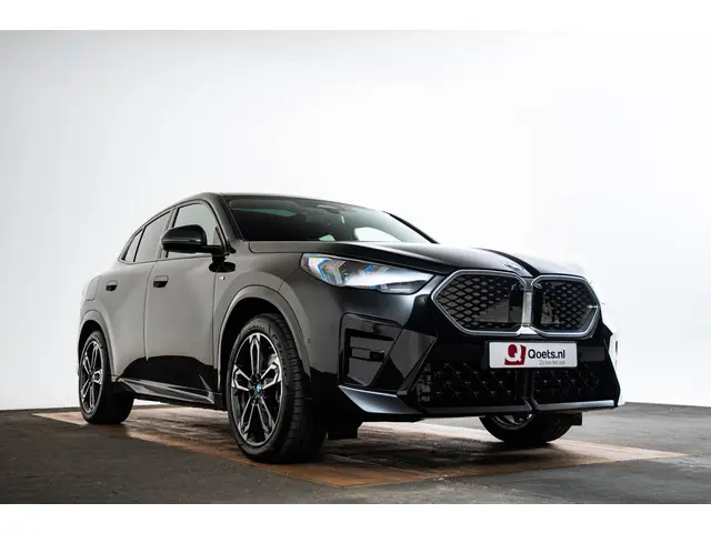 BMW iX2 xDrive30 67 kWh 2024 Elektrisch 20