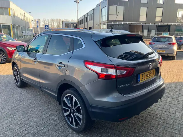 Nissan QASHQAI 1.2 Premier Edition 2014 Benzine 4