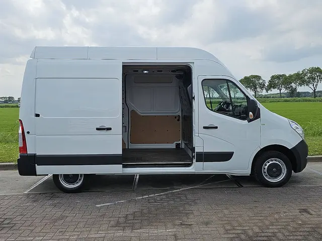 Opel Movano 2.3 2018 Diesel 15