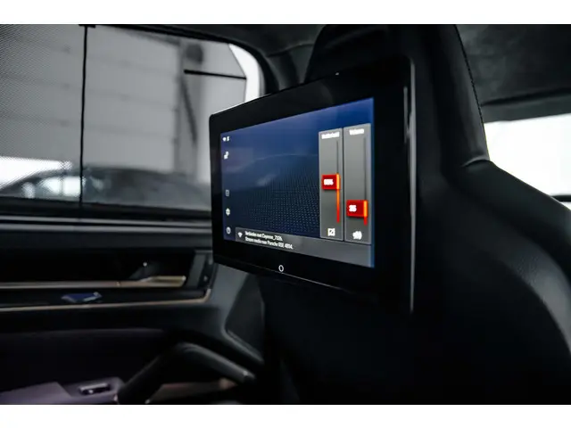 Porsche Cayenne Coupé E-Hybrid 2023 Hybride Benzine 49