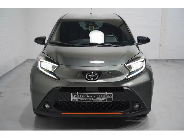 Toyota Aygo X 1.0 VVT-i S-CVT Limited 2022 Benzine 2