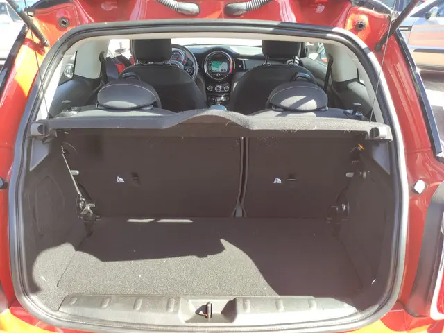 MINI One 1.5 Salt, Navigatie 2018 Benzine 17