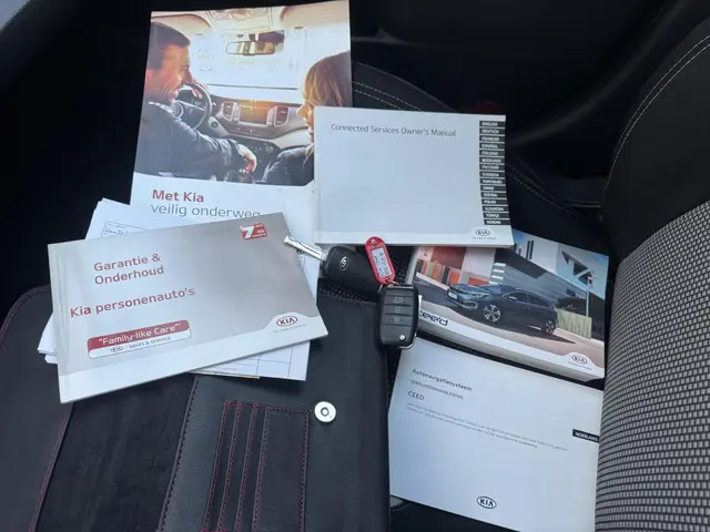 Kia cee'd Sportswagon 1.6 GDI ExecutiveLine 2015 Benzine 35