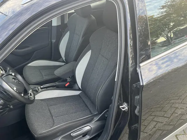 Škoda Kamiq 1.0 TSi DSG Style 2023 Benzine 10