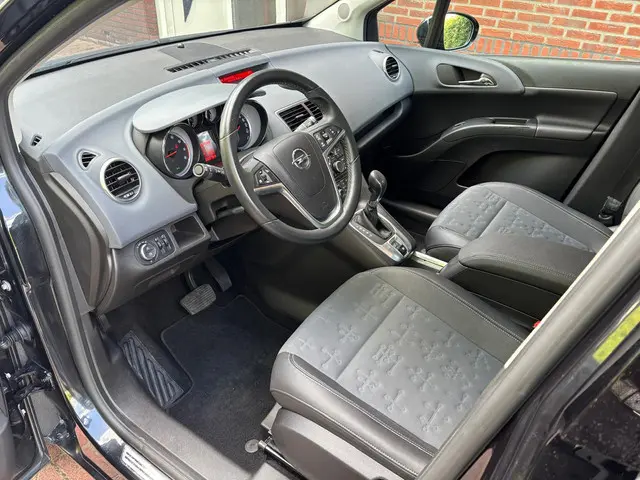 Opel Meriva 1.4 Turbo Cosmo 2012 Benzine 18