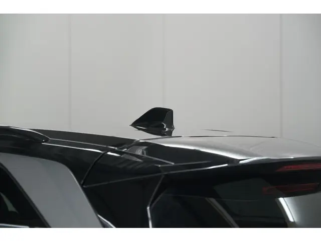 Peugeot 5008 HYbrid 145 e-DCS6 GT 2025 Hybride Benzine 17