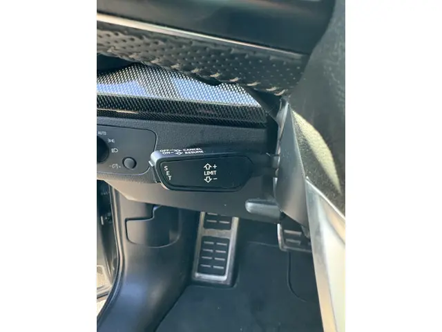 Audi Q5 2.0 TFSI quattro Launch Edition 2017 Benzine 28