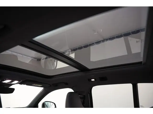 Volvo XC40 P8 Recharge AWD R-Design 2021 Elektrisch 7