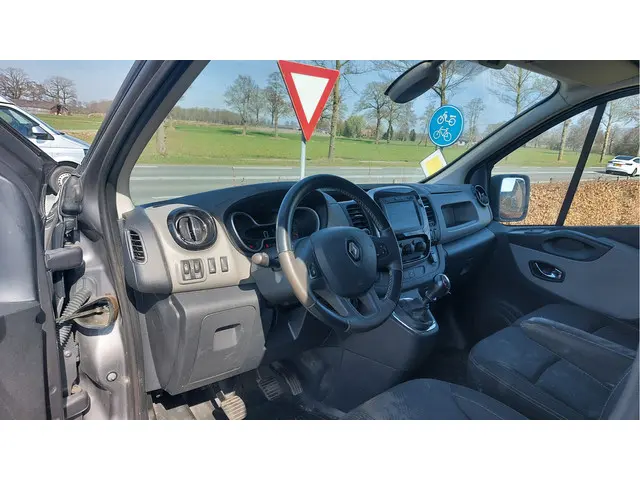Renault Trafic 1.6 dCi T29 L2H1 Comfort 2019 Diesel 3