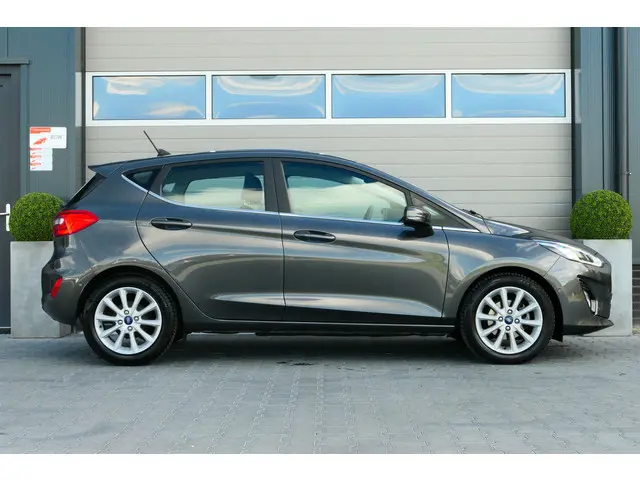 Ford Fiesta 1.0 EcoBoost Titanium 2019 Benzine 9