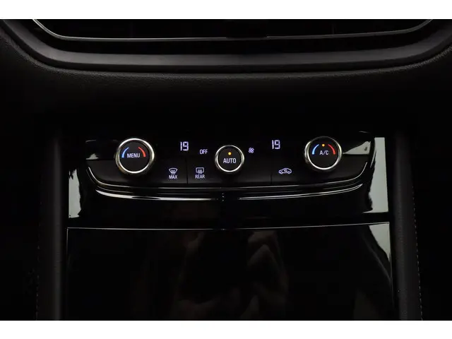 Opel Grandland 1.2 Turbo GS Line 2022 Benzine 20