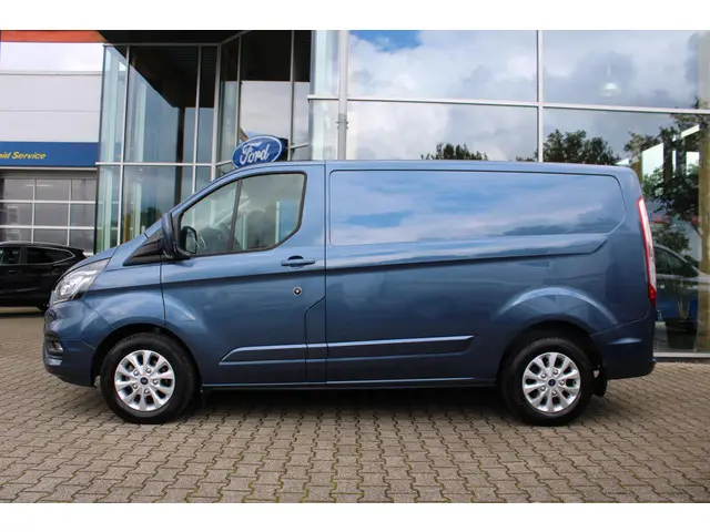 Ford Transit Custom 300 2.0 TDCI L1H1 Limited 2023 Diesel 3