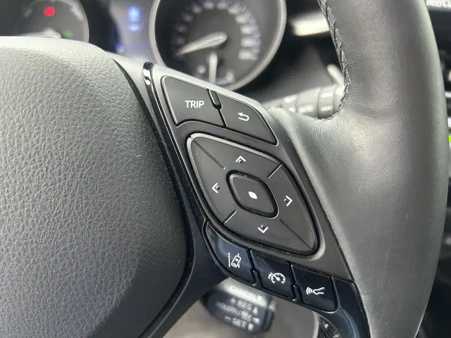 Toyota C-HR 1.8 Hybrid Premium 2017 Hybride Benzine 13