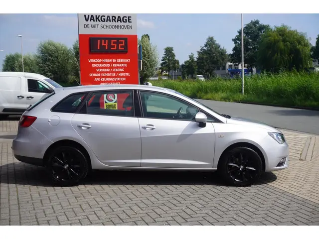 SEAT Ibiza ST 1.0 EcoTSI Style Connect 2016 Benzine 2